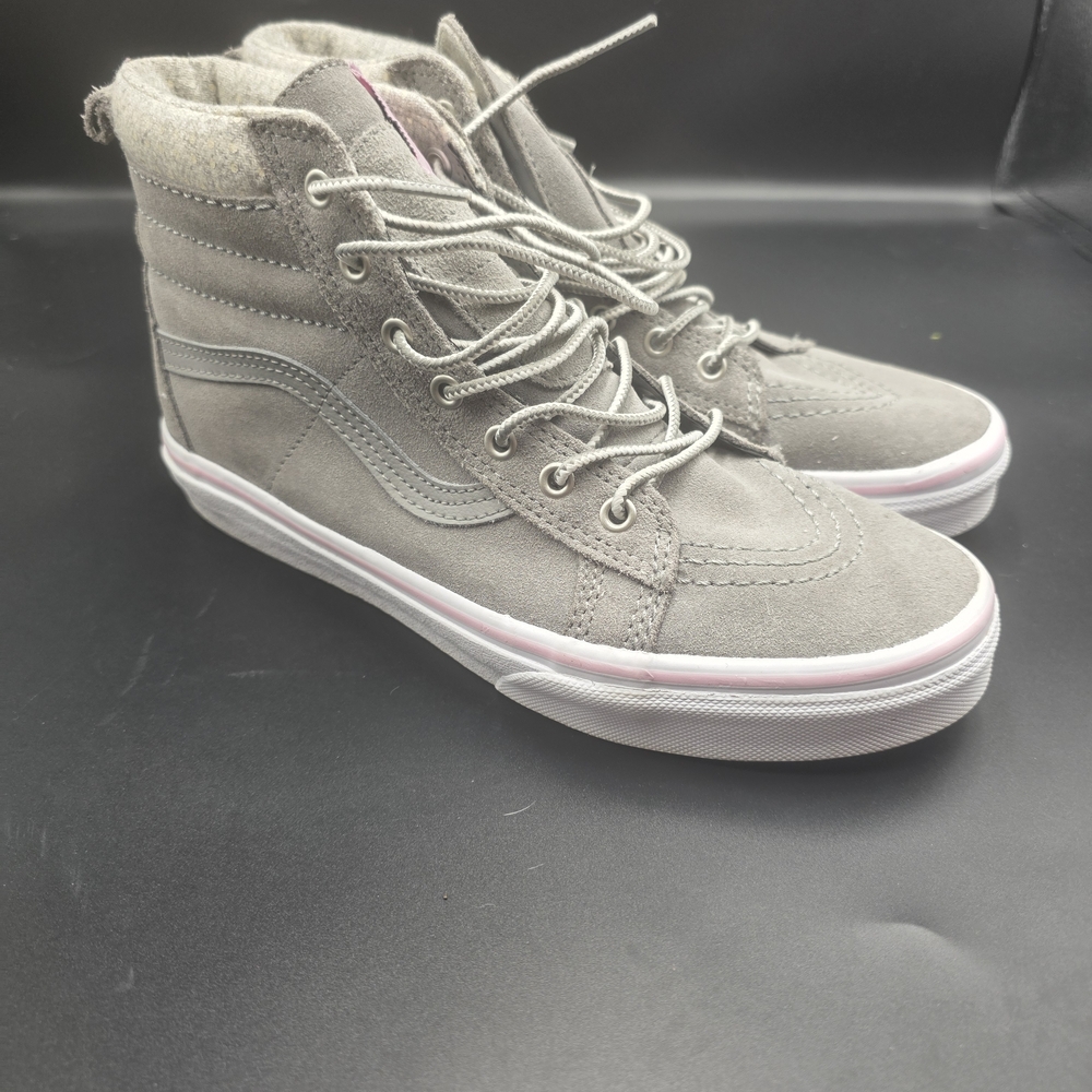 Vans Gray Classic Sneakers with Comfort and Style